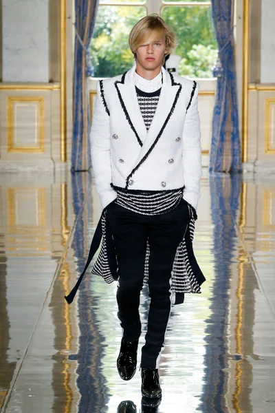 Look 92